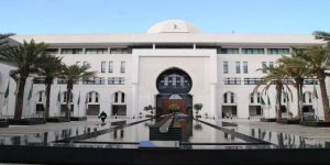 بدعوة من وزير الشؤون الخارجية رمطان لعمامرة… وزير الخارجية اليوناني في زيارة رسمية إلى الجزائر هذا الخميس