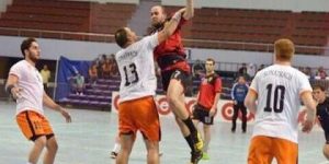 الاتحاد الجزائري لكرة اليد.. لعبان يعترف بصعوبة استئناف البطولة