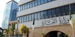 تحت رقابة أكثر من 2000 عون مراقبة…تسخير أكثر من 34 ألف تاجر لمداومة يومي العيد