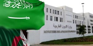دعت إلى احترام سيادة الدول والاحتكام إلى مبادئ القانون الدولي والامم المتحدة.. الجزائر تعرب عن انشغالها بالأزمة السعودية الكندية