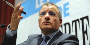 الذهاب إلى مرحلة انتقالية يكون إذا انعدمت الآليات  الدستورية ،  لغديري:  “تدخل الجيش جاء لإحساسه بخطر المساس بأمن الدولة”