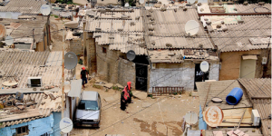 خميس الخشنة… قاطنو الحي الفوضوي “اللوز” ينتظرون الترحيل