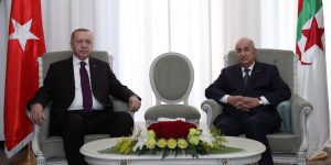  قال ان للجزائر تأثير مباشر على الملف الليبي،أردوغان: إجراءات “عاجلة” لتحقيق وقف إطلاق نار دائم في ليبيا______            تبون: رفع التبادل التجاري بين الجزائر وتركيا الى 5 مليارات دولار