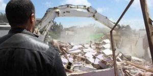 هدم توسعات فوضوية ببلديات الرويبة