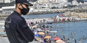 خلال الأسبوع الأول من الفتح.. التزام متباين بالإجراءات الوقائية من وباء كورونا بشواطئ الجزائر العاصمة