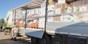 عنابة.. انطلاق قافلة تضامنية لفائدة العائلات المحتاجة بالمناطق المعزولة 