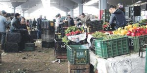 رزيق: تزويد أسواق الجملة ب26 طن من الخضر والفواكه يوميا