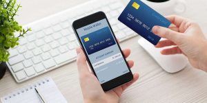 شرحبيل يدعو التجار لاستعمال وسائل الدفع الالكتروني في التعاملات التجارية