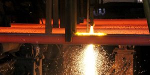 الشركة الجزائرية-القطرية للصلب جيجل ستصدر 17 ألف طن من الأعمدة الحديدية الأسبوع القادم