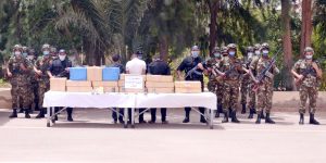 توقيف 9 تجار مخدرات وحجز 24 قنطارا من الكيف المعالج على حدود المغرب