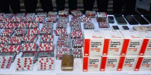 شرطة وهران تتمكن من حجز 750 قرصا مهلوسا