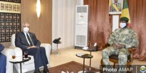  الجزائر تطرح وساطتها لإيجاد حل للأزمة بين مالي ومجموعة إيكواس