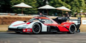 الكشف عن متسابقة بورش LMDh بعد 7,889 كيلومتر من الاختبارات