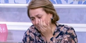 مديحة الحسيني تنهار بالبكاء: ابني ضربني وباع هدومي وعفشي