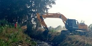 تنظيف واد أوناب ببئر توتة لمنع فيضانه