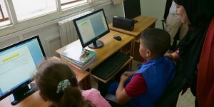 ربط احياء ومدارس بئر توتة بشبكة الألياف البصرية