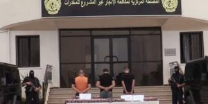 الإطاحة بشبكتين لترويج الكوكايين بالعاصمة والنعامة