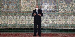 الرئيس تبون يقف دقيقة صمت ترحما على أرواح شهداء مجازر 17 أكتوبر 1961