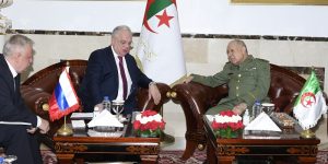 تعاون عسكري.. شنقريحة يستقبل مدير المصلحة الفيدرالية للتعاون العسكري والتقني الروسي