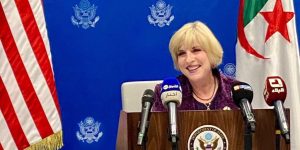 سفيرة الولايات المتحدة الأمريكية تهنئ تعين عطاف وزيرا للخارجية