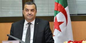 عرقاب يفتتح الملتقى الخامس مع جمعيات حماية المستهلك ومدراء الطاقة والمناجم