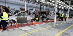 مدير تطوير الصناعة: 3 متعاملين أودعوا ملفات لتصنيع السيارات إلى غاية الأحد