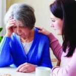 الزهايمر… لماذا يصيب النساء أكثر من الرجال؟