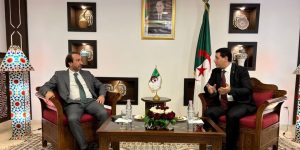 اتفاقية بين وزارة السياحة ومجلس التجديد الاقتصادي لجلب مستثمرين جدد