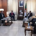 عرقاب يتباحث سبل تطوير وتثمين الثروات المنجمية مع باحثين في الاختصاص