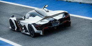 أكثر من 100 عام من خبرة في مجال سيارات السباقات.. براجا بوهيما بمحرك نيسان GT-R