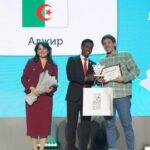 خبيب.. رحالة جزائري يحصد جائزة أفضل صانع محتوى لعام 2022