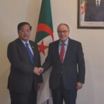 بلاني يتحادث مع المبعوث الخاص لدولة كمبوديا لدى منظمة التعاون الإسلامي