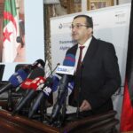 عرقاب: “الجزائر لا تدعم فكرة تسقيف أسعار الغاز الطبيعي”