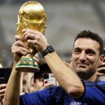 سكالوني: ميسي منحني الثقة.. لم أر أبداً شخصاً مؤثراً في زملائه مثله