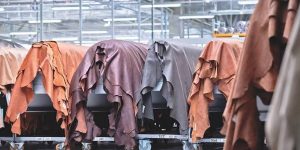 بداية من هذا الإثنين.. وزارة الصناعة: انطلاق الجلسات الجهوية حول واقع وآفاق تطوير الصناعات التحويلية للجلود