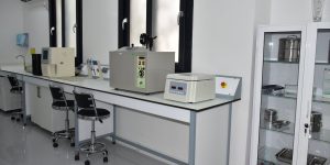 تجهيز جامعة أم البواقي ب 5 مخابر بملحقة الطب الجديدة