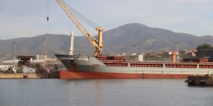 الجريدة الرسمية: تحديد شروط وكيفيات جمركة الطائرات وسفن النقل المستعملة 