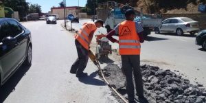 تصليح الأجزاء المتضررة من الطريق العمومي ببراقي