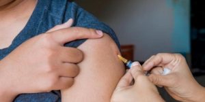 جدل حول تطعيم “الالتهاب السحائي”