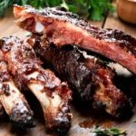 صحتنا في غذائنا.. كيف يؤثر تناول اللحوم غير المطهية جيدًا على صحتك؟