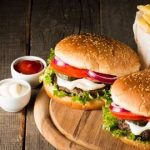 صحتنا في غذائنا.. أطعمة ومشروبات تؤثر على صحتك العقلية