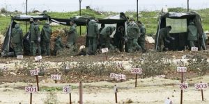 جثامين شهداء يحتجزها الاحتلال الصهيوني… يبقيها سنوات في ثلاجات أو مقابر أرقام