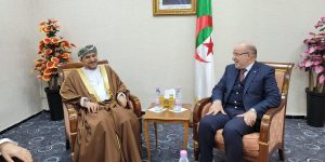 بلمهدي يستقبل سفير سلطنة عمان لدى الجزائر