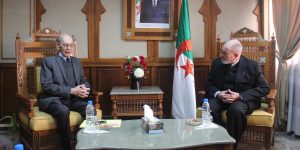 رئيس المجلس الإسلامي الأعلى يستقبل سفير روسيا بالجزائر