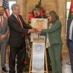 الولايات المتحدة تعيد للفلسطينيين قطعةً أثريةً مسروقة