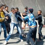 العنف.. هل أصبح ظاهرة لصيقة بمدارسنا