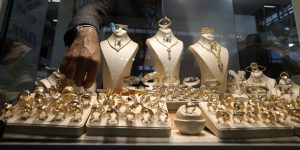 منظمة حماية المستهلك تحذر أصحاب “الذهب المغشوش”