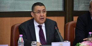 وزير الداخلية يعرض مشروع قانون تسوية الميزانية لسنة 2020 على لجنة المالية والميزانية بالبرلمان