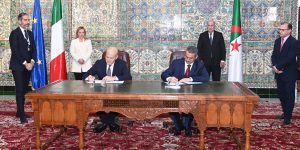 الجزائر وإيطاليا توقعان على إعلان مشترك وأربع مذكرات تفاهم وتعاون