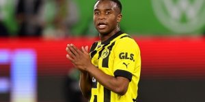 برشلونة يخسر صفقة موكوكو على يد دورتموند